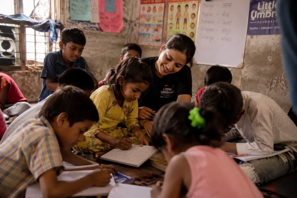 education for underprivileged children in Delhi community classroom